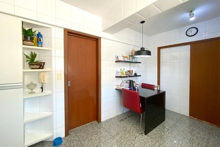 Apartamento à venda com 340m², 5 quartos e 3 vagasCozinha