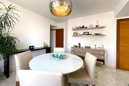 Apartamento à venda com 340m², 5 quartos e 3 vagasSala de Jantar