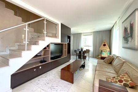 Apartamento à venda com 340m², 5 quartos e 3 vagasSala