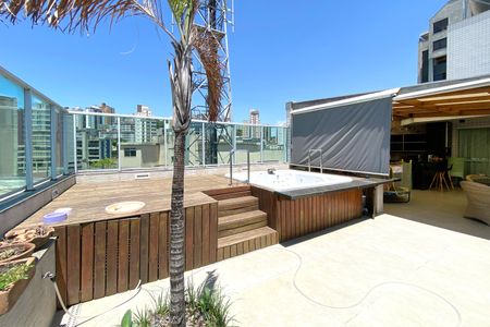 Apartamento à venda com 340m², 5 quartos e 3 vagasVaranda da Cobertura