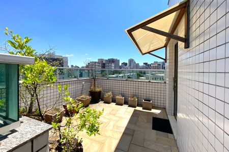 Apartamento à venda com 340m², 5 quartos e 3 vagasVaranda do Escritório