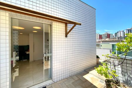 Apartamento à venda com 340m², 5 quartos e 3 vagasVaranda do Escritório