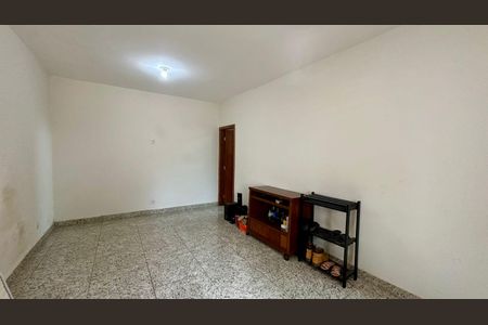 Casa à venda com 236m², 3 quartos e 2 vagasQuarto 