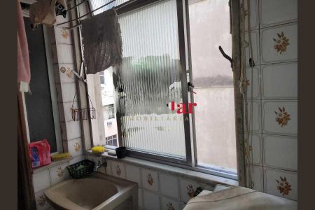 Apartamento à venda com 95m², 2 quartos e 1 vaga