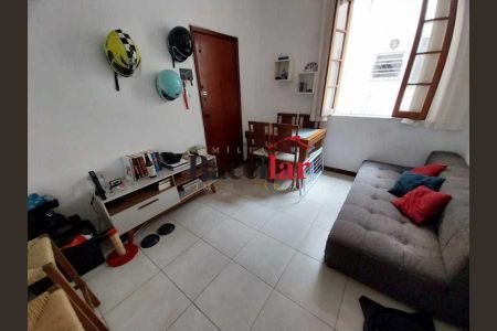 Apartamento à venda com 35m², 1 quarto e sem vaga