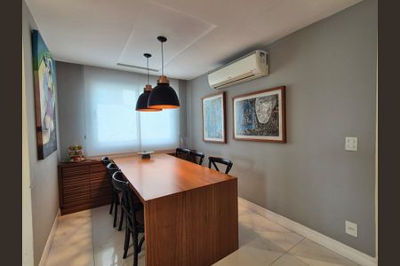Apartamento à venda com 245m², 3 quartos e 3 vagasSala de jantar 