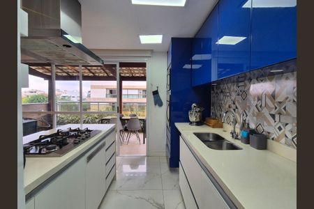 Apartamento à venda com 245m², 3 quartos e 3 vagasCozinha 