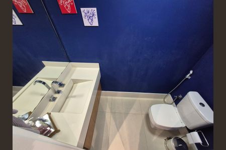 Apartamento à venda com 245m², 3 quartos e 3 vagasLavabo 