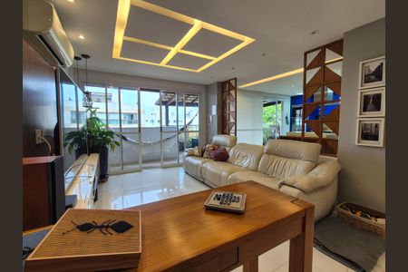 Apartamento à venda com 245m², 3 quartos e 3 vagasSala 