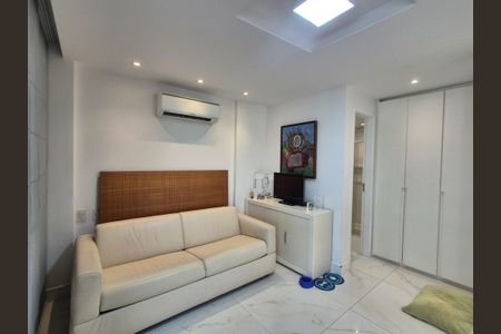 Apartamento à venda com 245m², 3 quartos e 3 vagasSuíte 3