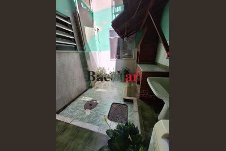 Apartamento à venda com 77m², 2 quartos e 1 vaga