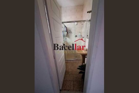 Apartamento à venda com 77m², 2 quartos e 1 vaga