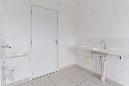 Apartamento para alugar com 33m², 2 quartos e sem vagaSala e Cozinha