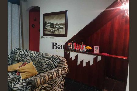 Casa à venda com 3 quartos, 95m² em Inhaúma, Rio de Janeiro