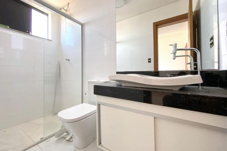 Apartamento à venda com 150m², 4 quartos e 4 vagasBanheiro da Suíte 1