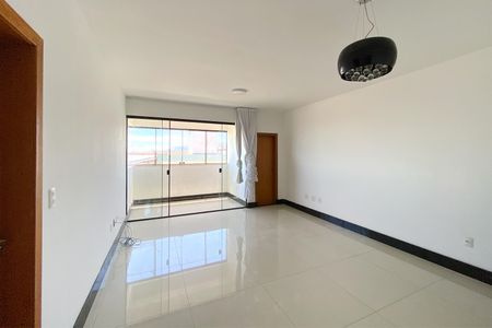 Apartamento à venda com 150m², 4 quartos e 4 vagasSala