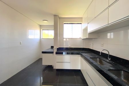 Apartamento à venda com 150m², 4 quartos e 4 vagasCozinha