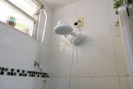Casa de condomínio à venda com 160m², 2 quartos e 1 vagaBanheiro Social