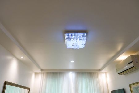 Casa de condomínio à venda com 160m², 2 quartos e 1 vagaSala