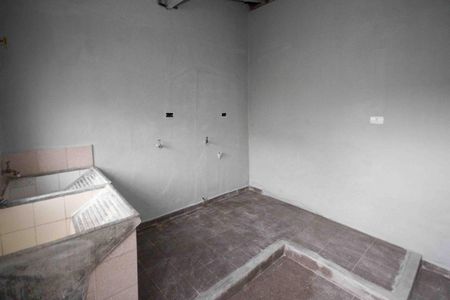 Casa para alugar com 86m², 2 quartos e 1 vagaÁrea de Serviços