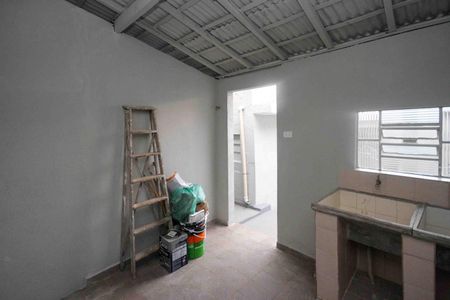 Casa para alugar com 86m², 2 quartos e 1 vagaÁrea de Serviços