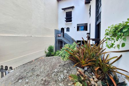 Casa à venda com 300m², 3 quartos e 2 vagasQuintal