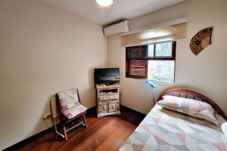 Casa à venda com 300m², 3 quartos e 2 vagasQuarto 1