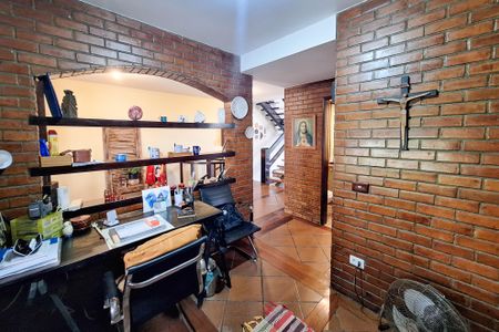 Casa à venda com 300m², 3 quartos e 2 vagasEscritório