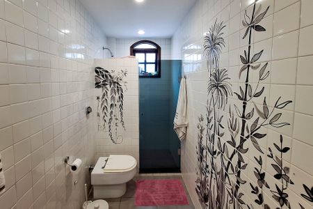 Casa à venda com 300m², 3 quartos e 2 vagasBanheiro