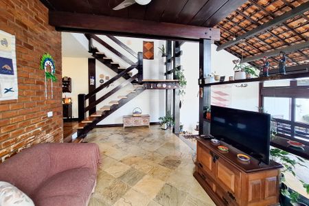 Casa à venda com 300m², 3 quartos e 2 vagasSala 1