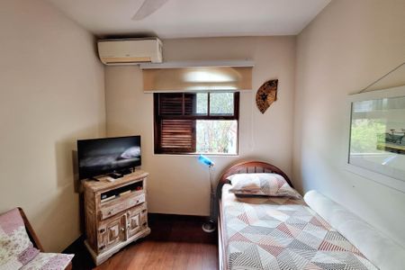 Casa à venda com 300m², 3 quartos e 2 vagasQuarto 1