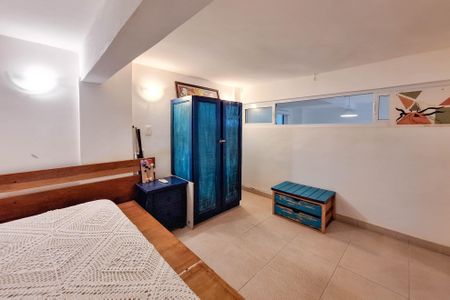 Casa à venda com 300m², 3 quartos e 2 vagasAnexo