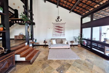 Casa à venda com 300m², 3 quartos e 2 vagasSala 2