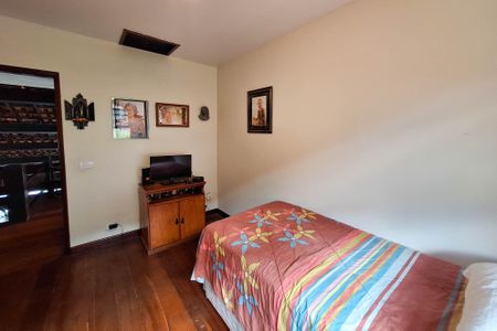 Casa à venda com 300m², 3 quartos e 2 vagasQuarto 2