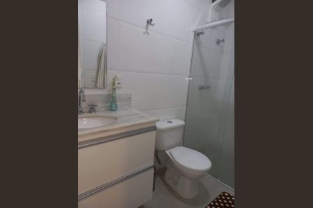 Casa de condomínio à venda com 120m², 3 quartos e 2 vagasBanheiro 2