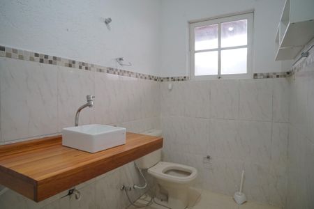 Casa para alugar com 360m², 4 quartos e 5 vagas Casa para alugar com 360m², 4 quartos e 5 vagasBanheiro do Quarto 2