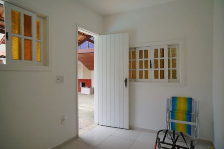 Casa para alugar com 360m², 4 quartos e 5 vagas Casa para alugar com 360m², 4 quartos e 5 vagasQuarto anexo