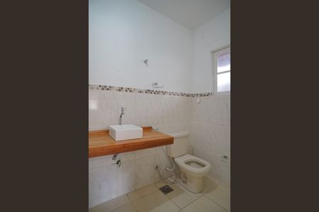 Casa para alugar com 360m², 4 quartos e 5 vagas Casa para alugar com 360m², 4 quartos e 5 vagasBanheiro do Quarto 2