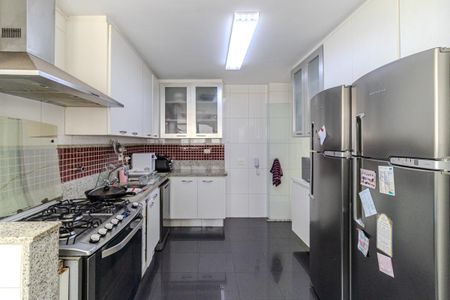 Apartamento à venda com 200m², 3 quartos e 3 vagas Apartamento à venda com 200m², 3 quartos e 3 vagasCozinha