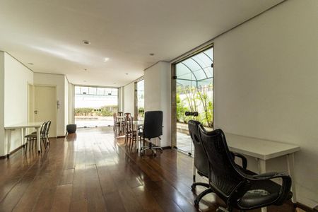 Apartamento à venda com 200m², 3 quartos e 3 vagasSalão de Festas