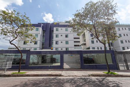 Apartamento para alugar com 55m², 2 quartos e 1 vaga Apartamento para alugar com 55m², 2 quartos e 1 vagaFachada