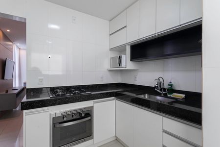 Apartamento para alugar com 55m², 2 quartos e 1 vaga Apartamento para alugar com 55m², 2 quartos e 1 vagaCozinha e Área de Serviço