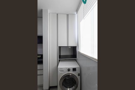 Apartamento para alugar com 55m², 2 quartos e 1 vaga Apartamento para alugar com 55m², 2 quartos e 1 vagaCozinha e Área de Serviço