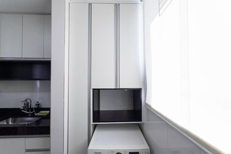 Apartamento para alugar com 55m², 2 quartos e 1 vaga Apartamento para alugar com 55m², 2 quartos e 1 vagaCozinha e Área de Serviço