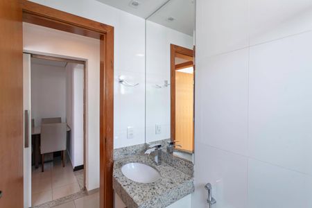 Apartamento para alugar com 55m², 2 quartos e 1 vaga Apartamento para alugar com 55m², 2 quartos e 1 vagaBanheiro social