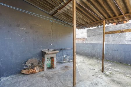 Casa à venda com 90m², 2 quartos e sem vagaÁrea de serviço 