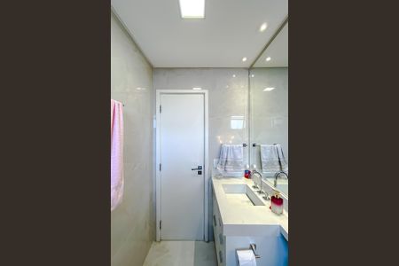 Apartamento à venda com 117m², 3 quartos e 2 vagasBanheiro