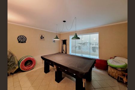 Casa à venda com 495m², 3 quartos e 4 vagas Casa à venda com 495m², 3 quartos e 4 vagasSala de Jogos