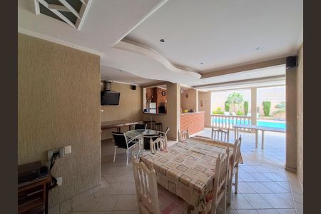 Casa à venda com 495m², 3 quartos e 4 vagas Casa à venda com 495m², 3 quartos e 4 vagasChurrasqueira