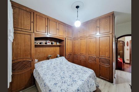 Casa à venda com 495m², 3 quartos e 4 vagas Casa à venda com 495m², 3 quartos e 4 vagasQuarto 1